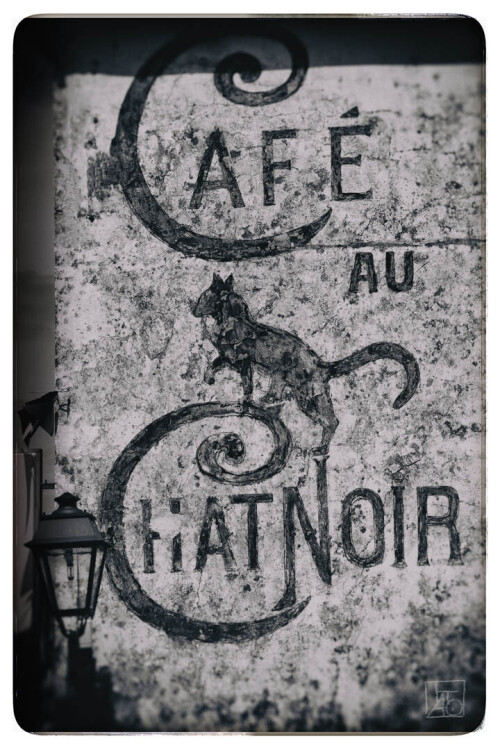 2k-black-cat-cafe-1.jpg