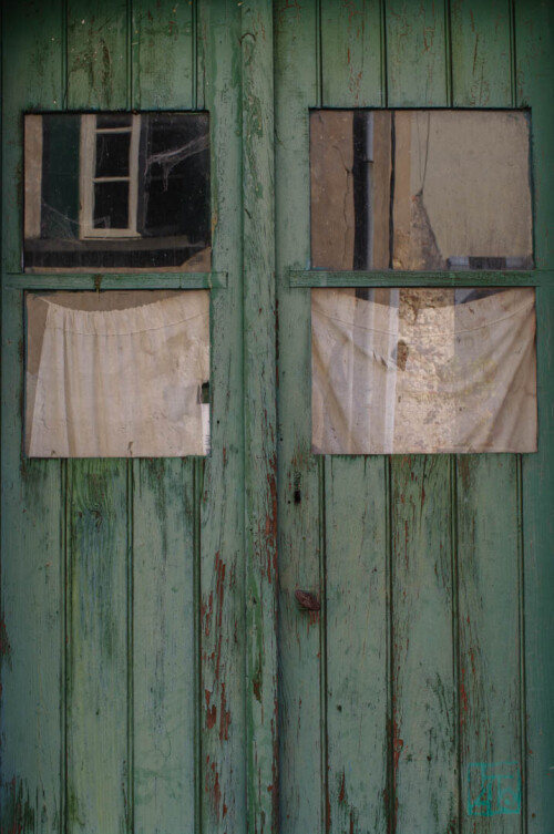 2k-green-door-I.jpg